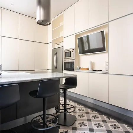 Luxury 4 Bedroom Eiffel Tower View Paris Extérieur photo