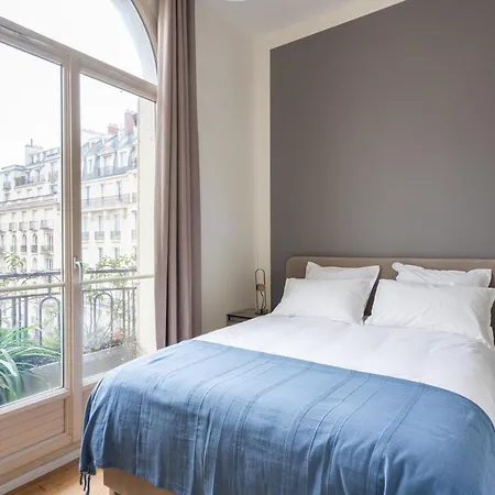 Luxury 4 Bedroom Eiffel Tower View Paris Extérieur photo