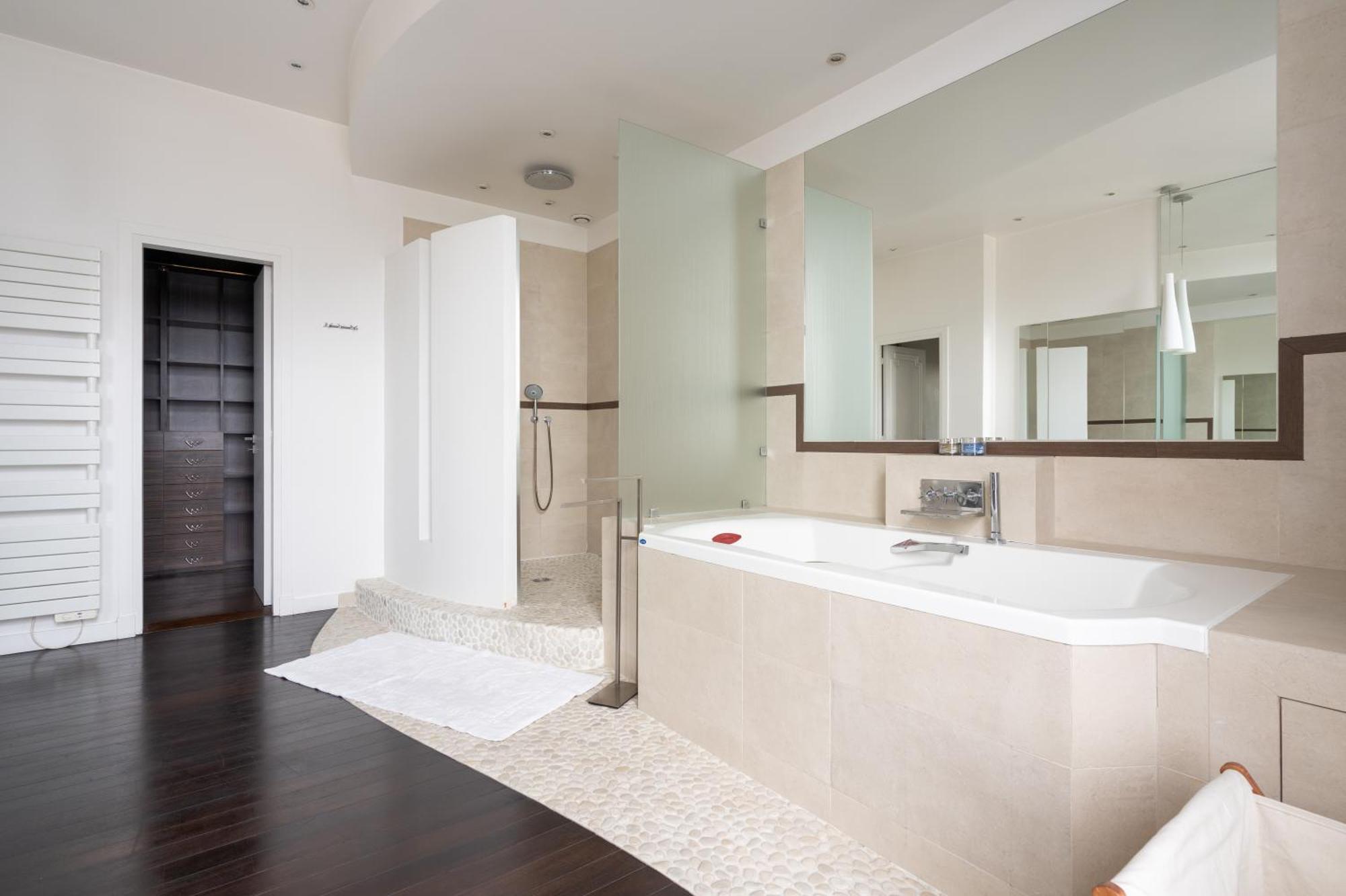 Apartamento Luxury 4 Bedroom Eiffel Tower View París