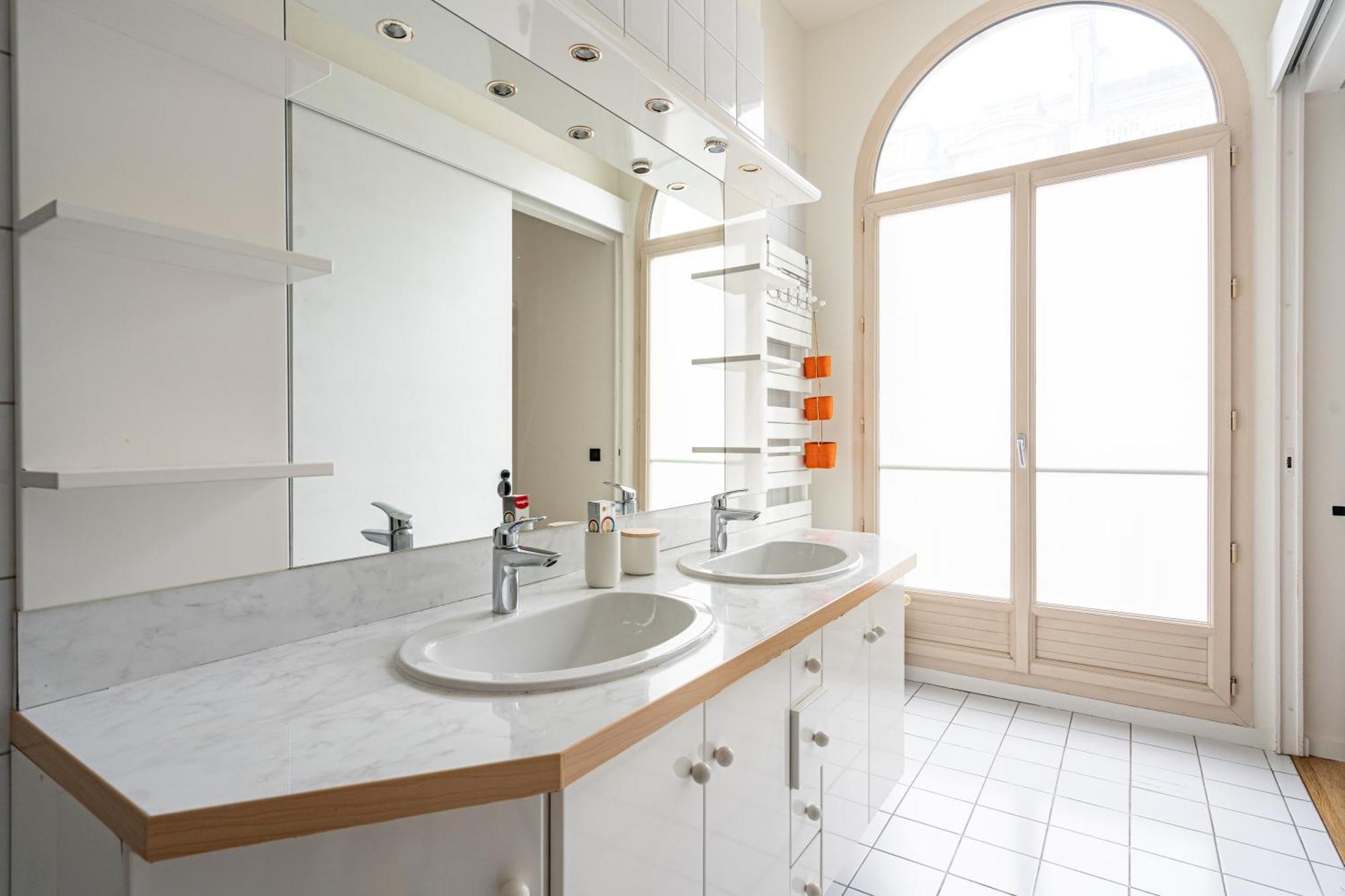 Luxury 4 Bedroom Eiffel Tower View París