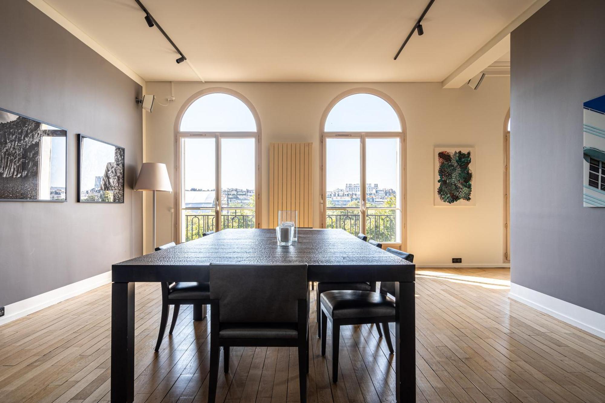 Luxury 4 Bedroom Eiffel Tower View Appartement Paris