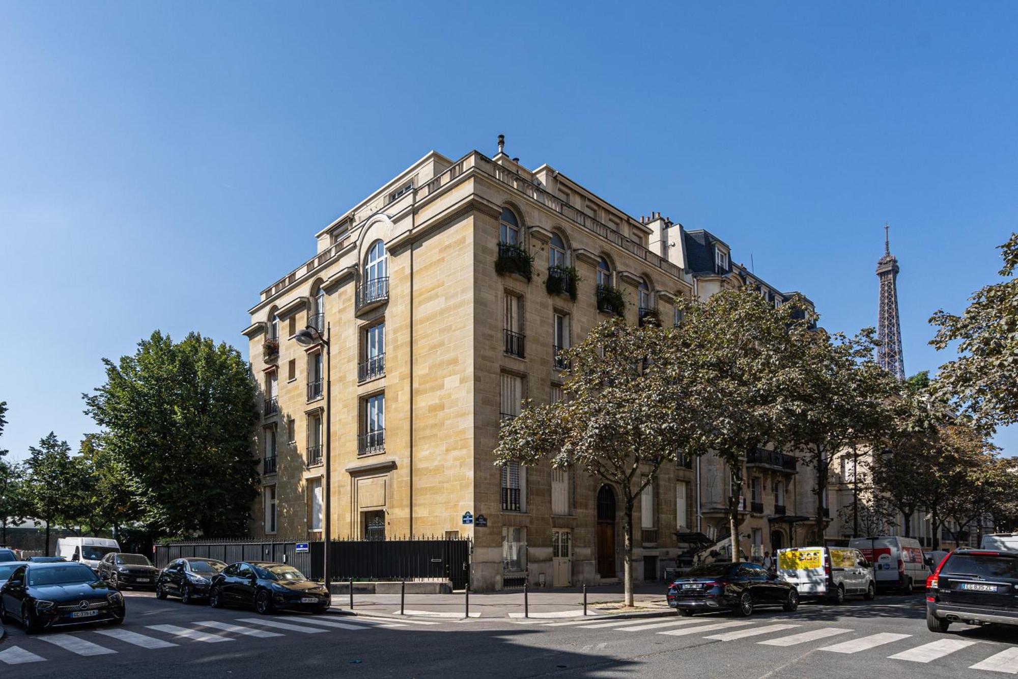 Luxury 4 Bedroom Eiffel Tower View Apartamento